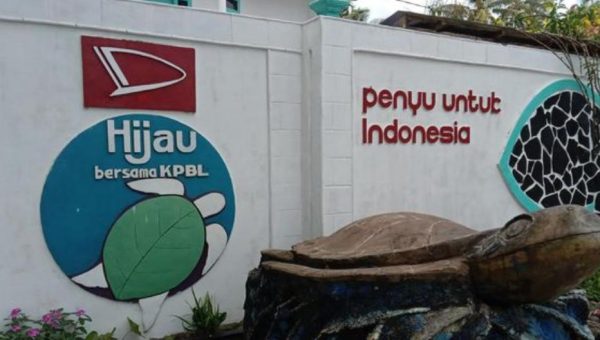Pantai Batuhiu Pangandaran 3