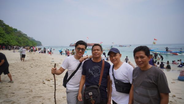 Pasir putih b